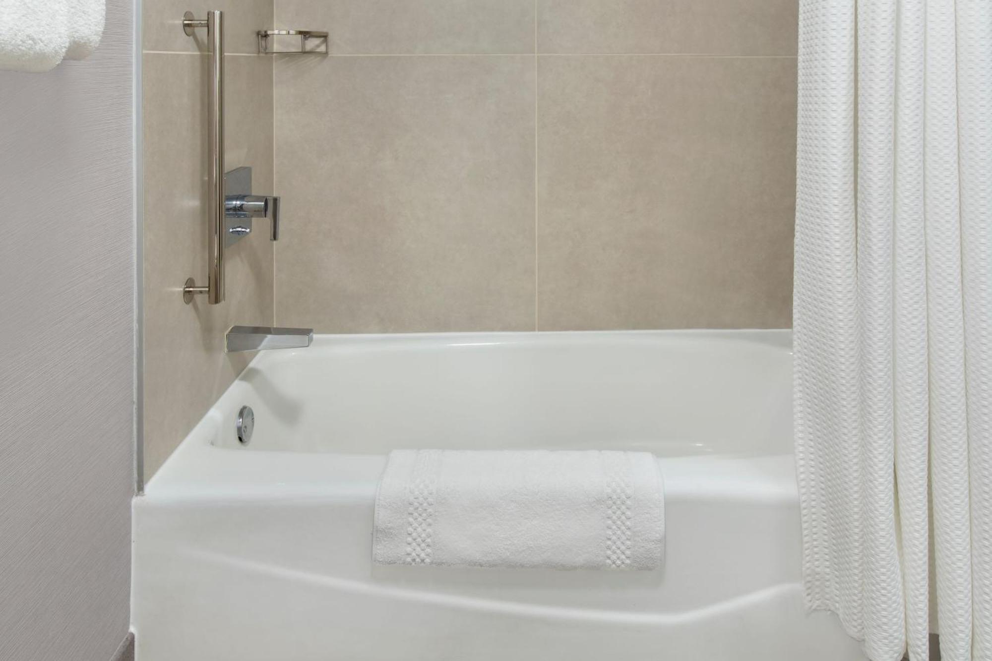 Courtyard By Marriott Tarrytown Westchester County Buitenkant foto
