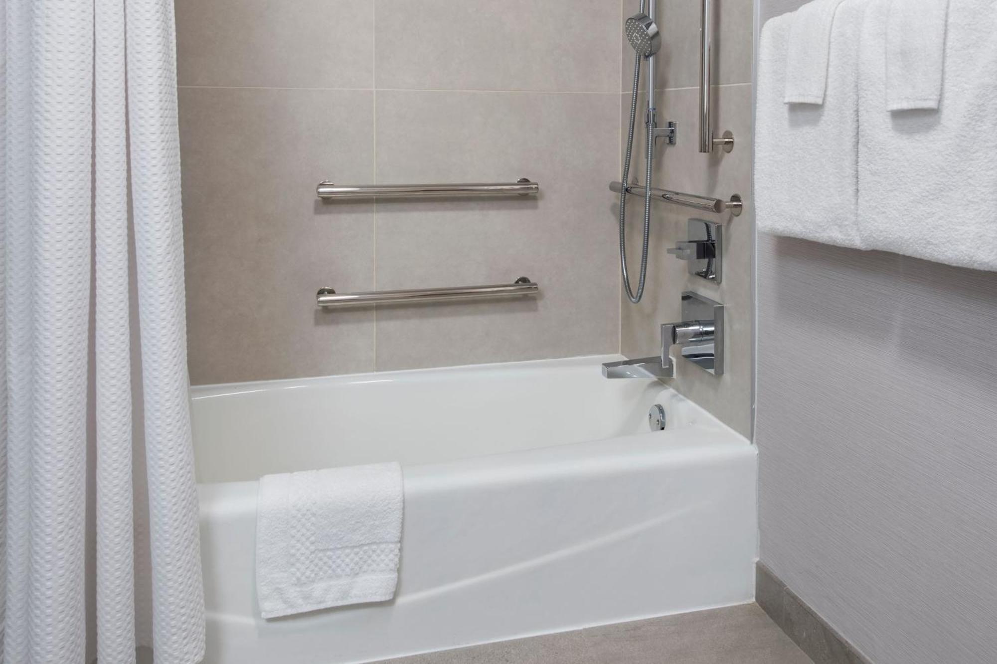 Courtyard By Marriott Tarrytown Westchester County Buitenkant foto